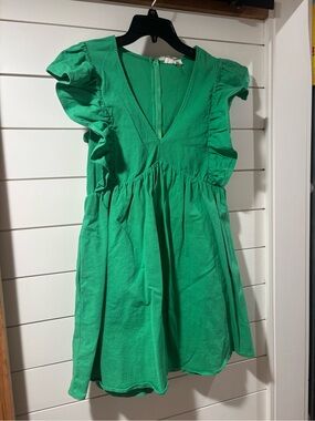 entro Green Ruffle-Sleeve V-Neck Casual Dress